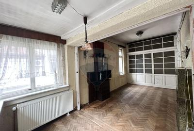 Casă interbelică de închiriat – Str. Barbu Văcărescu nr. 33 - 22