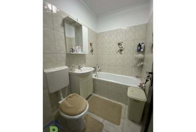 GIURGIULUI, str. Zetarilor, bloc 2018, cf. I, 38 mpu, centrala proprie - 5