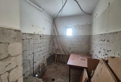 Vand apartament 3 camere et.1 Lunca - 9