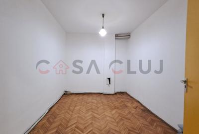Casă calcan, Curte,  grădină, Iris!! - 6