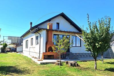 Casă individuală cu 3 camere în Catanele