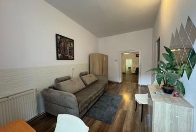Apartament 2 camere 55mp- zona magazinului Central - 2