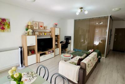 Apartament cu 3 camere semidecomandat în Iris