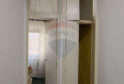 Garsonieră spațioasă cu balcon mare, Brazda, etaj 1 - 5