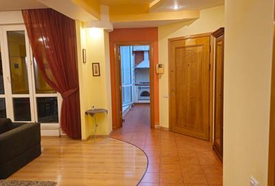 Apartament 3 camere - Ultracentral - zona Peninsula - 1.100 euro/luna (Cod E2) - 4