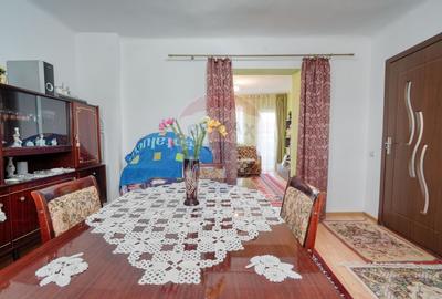 Casă / Vilă cu 6 camere de vânzare în zona Bartolomeu - 33