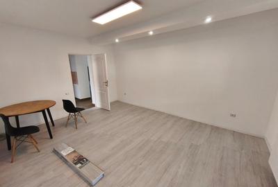 Apartament cu 3 camere decomandat, mobilat în Central