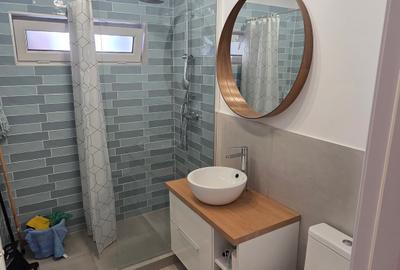 Închiriez apartament 2 camere Piata Mihai Viteazu - 11