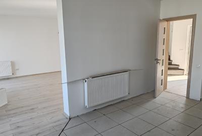 Casa 4 camere libera la vanzare SANPETRU - iesirea spre Harman - 2