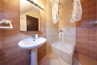 Vilă spațioasă de vânzare în Predeluț, Bran | 2000mp - 38