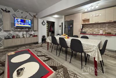 Casă la bloc - Apartament cu 4 dormitoare - 110mp - - 4