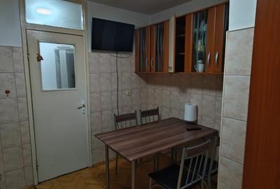 Inchiriez apartament 3 camere, et. 2, centrala proprie,2 bai- Complex Studentesc - 8