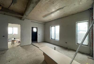 Duplex cu 5 camere în Moșnița Nouă