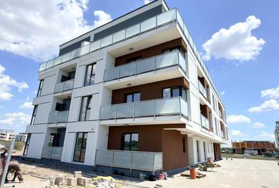 Apartament cu 3 camere semidecomandat în Torontalului
