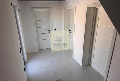 Casa cu 4 camere si 3 bai pretabila birouri in Sura  Mare - 9