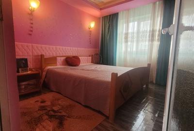 APARTAMENT 3 CAMERE DECOMANDAT NAVODARI ZONA SUD - 4