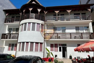 Vila 12 camere, Mamaia Nord, 6 parcari, 12 bai, term lung / sezon, diverse activ - 1