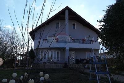 Casă/Vilă individuală | P+E+M | Teren 1075 mp | Cristian - 27