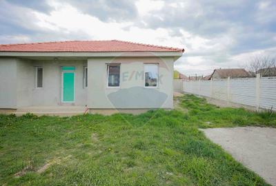 De vânzare casă semifinisată cu 3 camere, 455 mp teren, în Cihei - 15