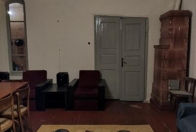 Casa veche - centrul istoric - zona ultracentrala Târgoviște - 13