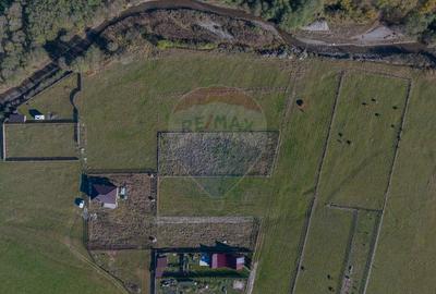 Teren Construcții intravilan de 2100 mp, în Plaiul Foii