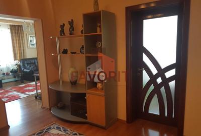 3 camere decomandat | mobilat | zona centrala | 2 bai | etaj 3 | boxa subsol - 11