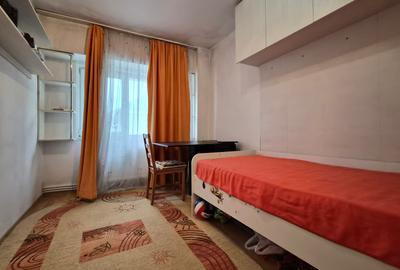 Delfinariu- Ap 3 cam,decomandat,  et4/4 (cu pod) -centrala gaze - 18