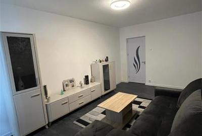 Vanzare Apartament 2 Camere Decomandat Bd.Alexandru Obregia - 2