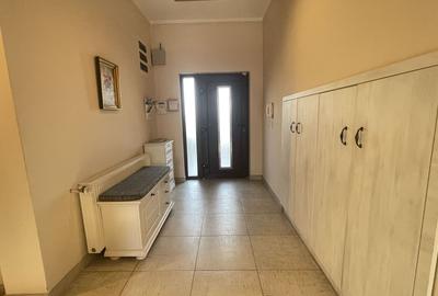 Casa eleganta si luminoasa, situata in zona de case - Mehala - 10