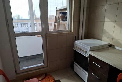 APARTAMENT DE VÂNZARE CU DOUĂ CAMERE IN ZONA CALEA GRIVITEI SEC 1 - 4