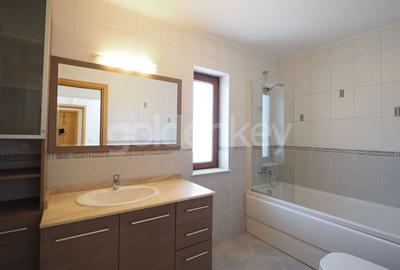 Vila individuala in cartier rezidential cu paza si piscina - 12