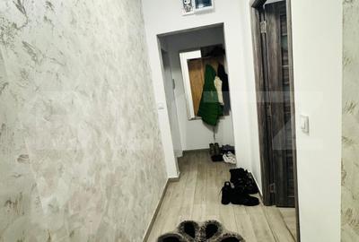 Apartament de vanzare, cu 2 camere, renovat complet, etaj 3 - 4
