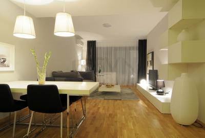 Apartament cu 4 camere semidecomandat, mobilat în Pipera