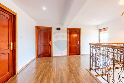 Casă finalizată, 278 mp teren 2305 mp Pleașa, Bucov, Ploiesti - 15
