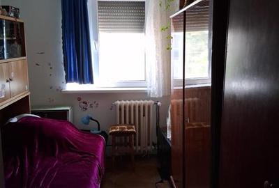 Apartament cu 4 camere / Etaj 3 / Zona Dacia - 8