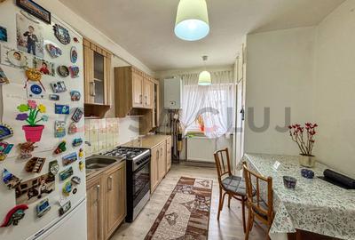 Apartament cu 3 camere decomandat în Zorilor