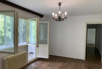 Vanzare Apartament 3 Camere Semidecomandat Berceni-Al.Niculitel - 2