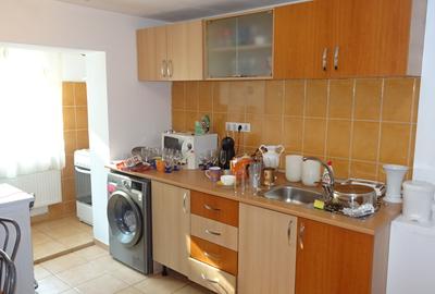 Inchiriez apartament cu 2 camere decomandat in Deva, zona M. Averescu, etaj 1, - 2