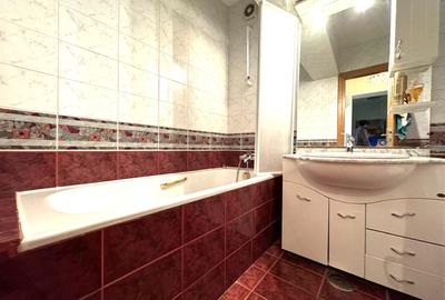 4 CAMERE 1991 5/7 UNIRII CASA POPORULUI MONOLIT CU VEDERE LA FANTANI MOBILAT - 16