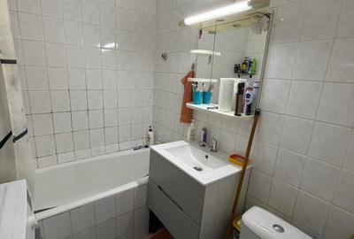 Militari, Piața Veteranilor, garsoniera 31mp, etaj 1, bloc 1980, metrou - 6