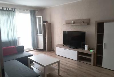 De inchiriat 4 camere Centrul civic B-dul Grivitei