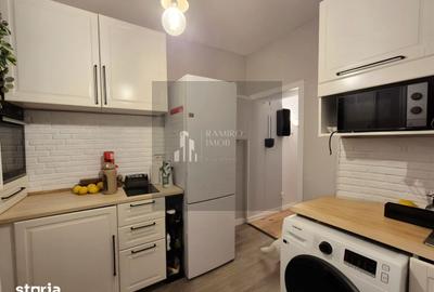 Vanzare 2 camere |  Vila | Renovat | Centrala | P-ta  Victoriei - 9