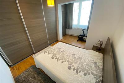 Apartament cu 4 camere de vanzare in Tudor - 2