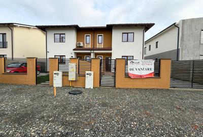 Duplex cu 4 camere în Moșnița Nouă