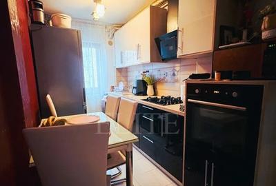 Apartament 3 camere în zona STRADA RETEZAT - 9