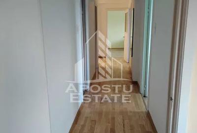 Apartament cu 3 camere, 2 bai,2 balcoane, etaj intermediar,Iuliu Maniu - 4