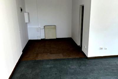 Spatiu comercial  de inchiriat 50 mp zona ,  Centru Piata Cipariu - 4