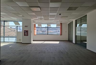 Spațiu birou modern 64 mp, clădire business certificată BREEAM – zona centrală - 1