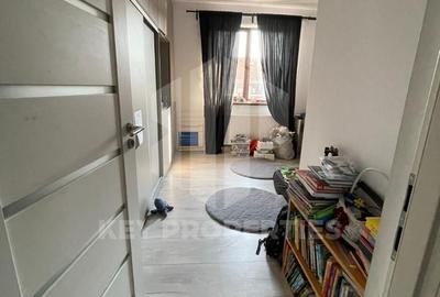 Apartament 3 camere, spatios, luminos, zona linistita, verde - 8