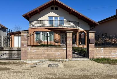 Casa 5 camere, 3 dormitoare, pret corect - 1